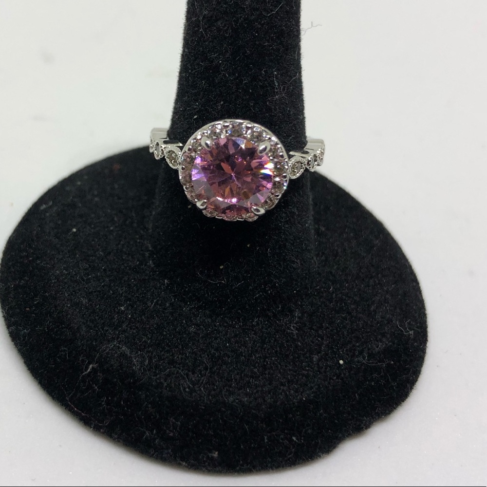 Gorgeous pink center stone ring